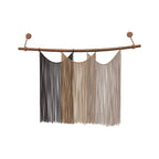 3D model of Suspenso Terra at real scale, about 170 cm wide: a round wooden branch, knotted rope hangers and every cord of the three panels modelled from the real piece.